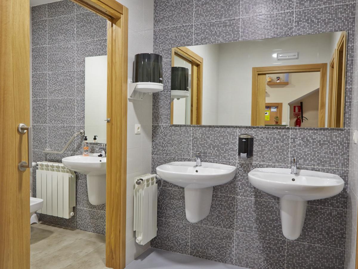 Albergue Pereiro Мелиде Екстериор снимка